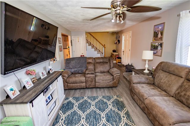 61 Ravena Avenue, East Providence, RI 02915