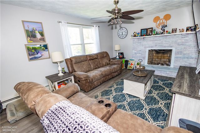 61 Ravena Avenue, East Providence, RI 02915