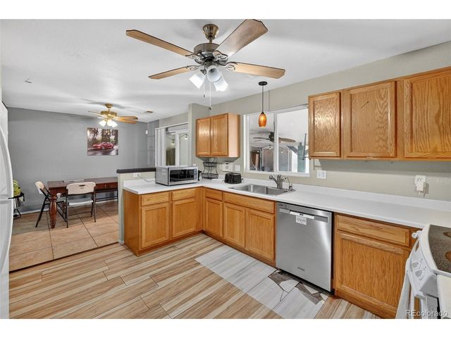 15852 E 48th Pl, Denver, CO 80239