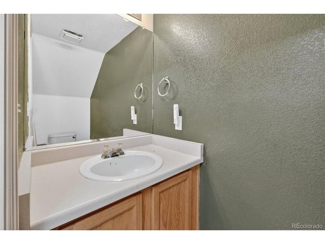 15852 E 48th Pl, Denver, CO 80239
