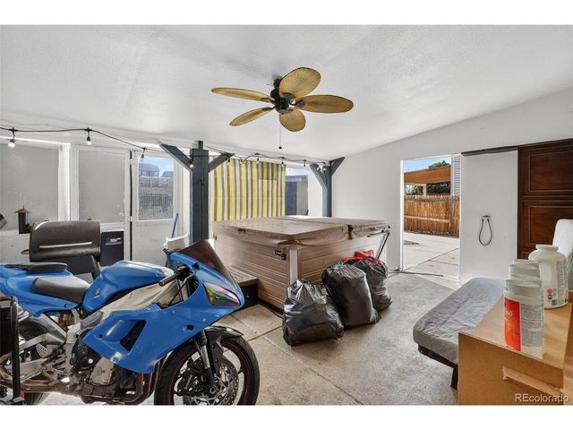 15852 E 48th Pl, Denver, CO 80239