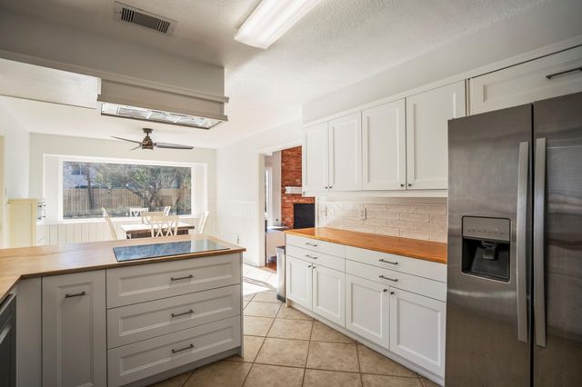 9507 Godstone Lane, Spring, TX 77379