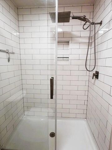 916 Fort Court, Nixa, MO 65714