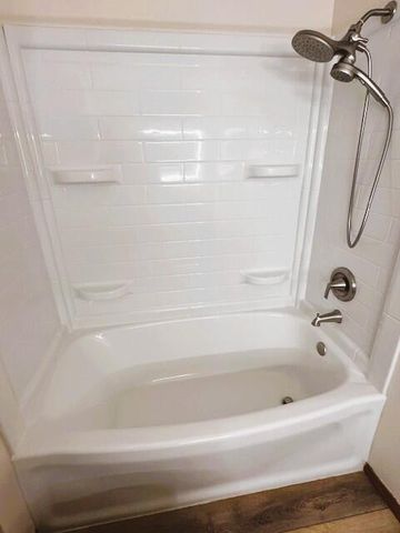 916 Fort Court, Nixa, MO 65714