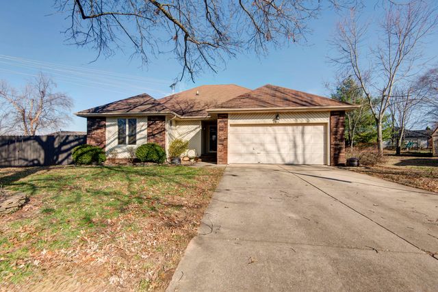 916 Fort Court, Nixa, MO 65714