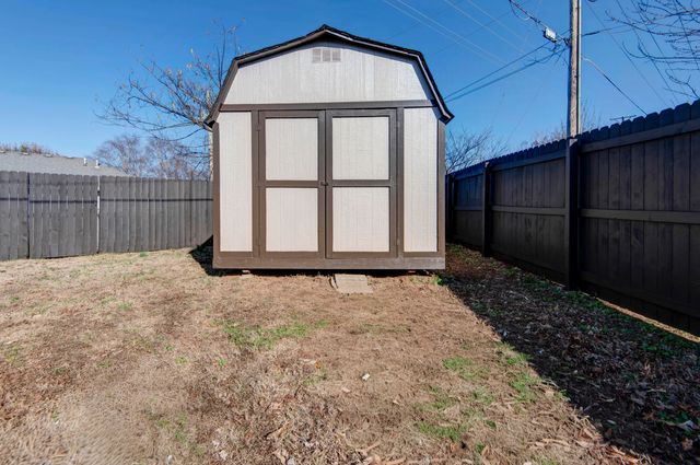 916 Fort Court, Nixa, MO 65714