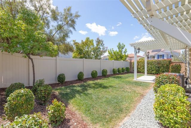 38121 SUMMER RIDGE Drive, Murrieta, CA 92563