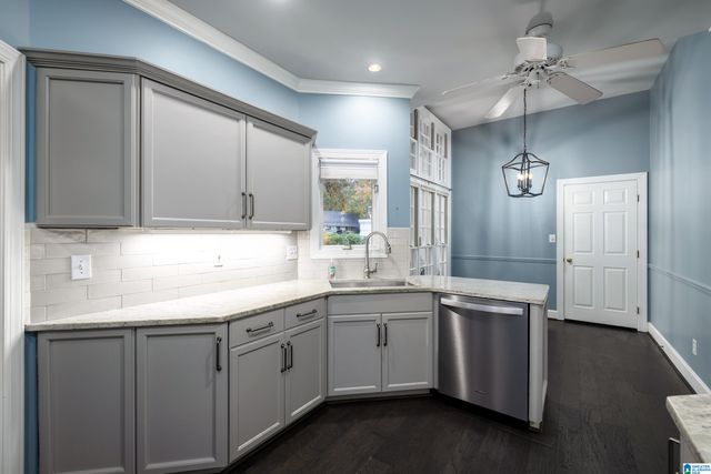 3301 KENSINGTON LANE, Vestavia Hills, AL 35243