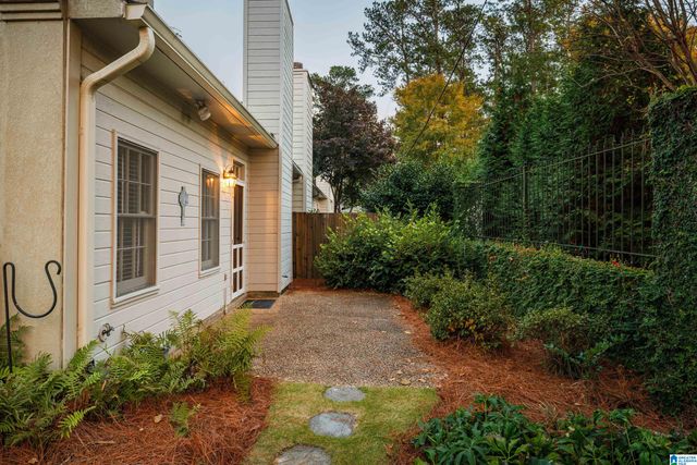 3301 KENSINGTON LANE, Vestavia Hills, AL 35243