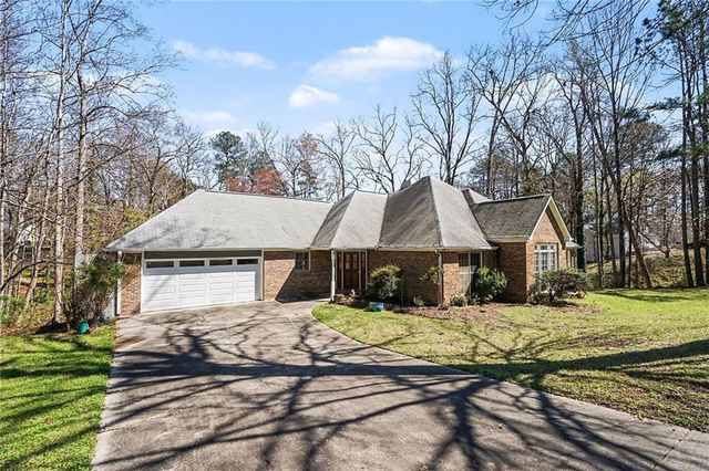 2161 Lakeway Drive, Dacula, GA 30019