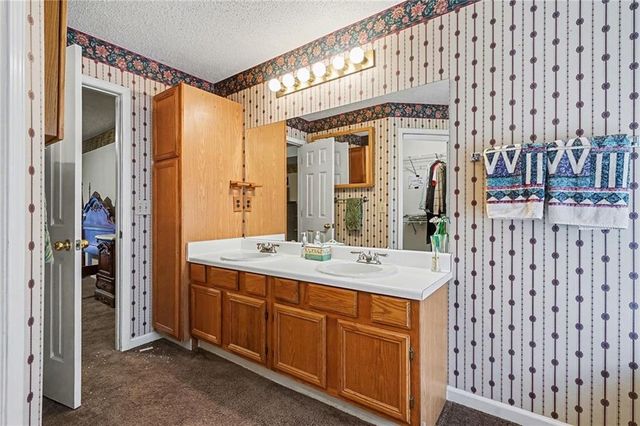 2161 Lakeway Drive, Dacula, GA 30019