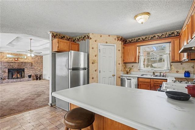 2161 Lakeway Drive, Dacula, GA 30019