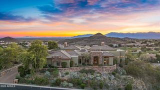 1915 E MUIRWOOD Drive, Phoenix, AZ 85048