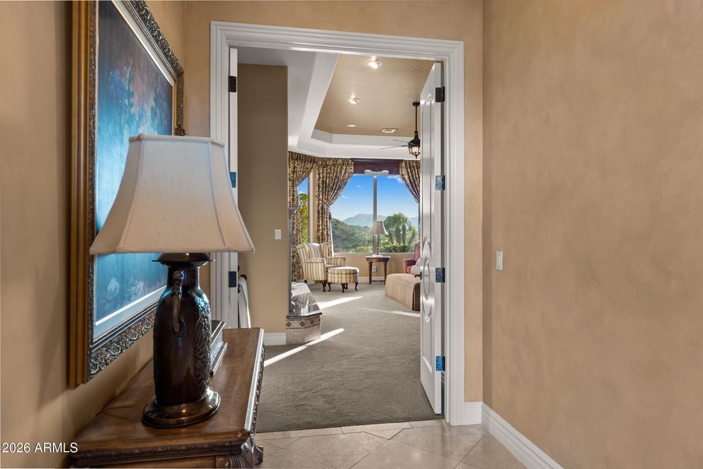 Image 13 of property listing at 1915 E MUIRWOOD Drive, Phoenix, AZ 85048