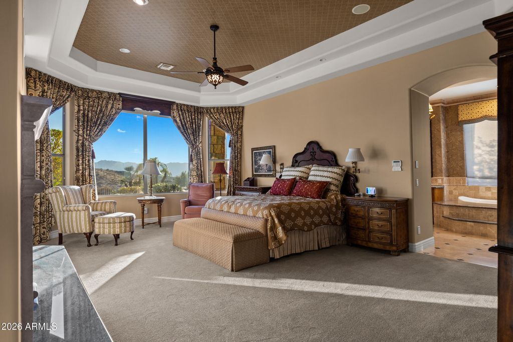 Image 14 of property listing at 1915 E MUIRWOOD Drive, Phoenix, AZ 85048