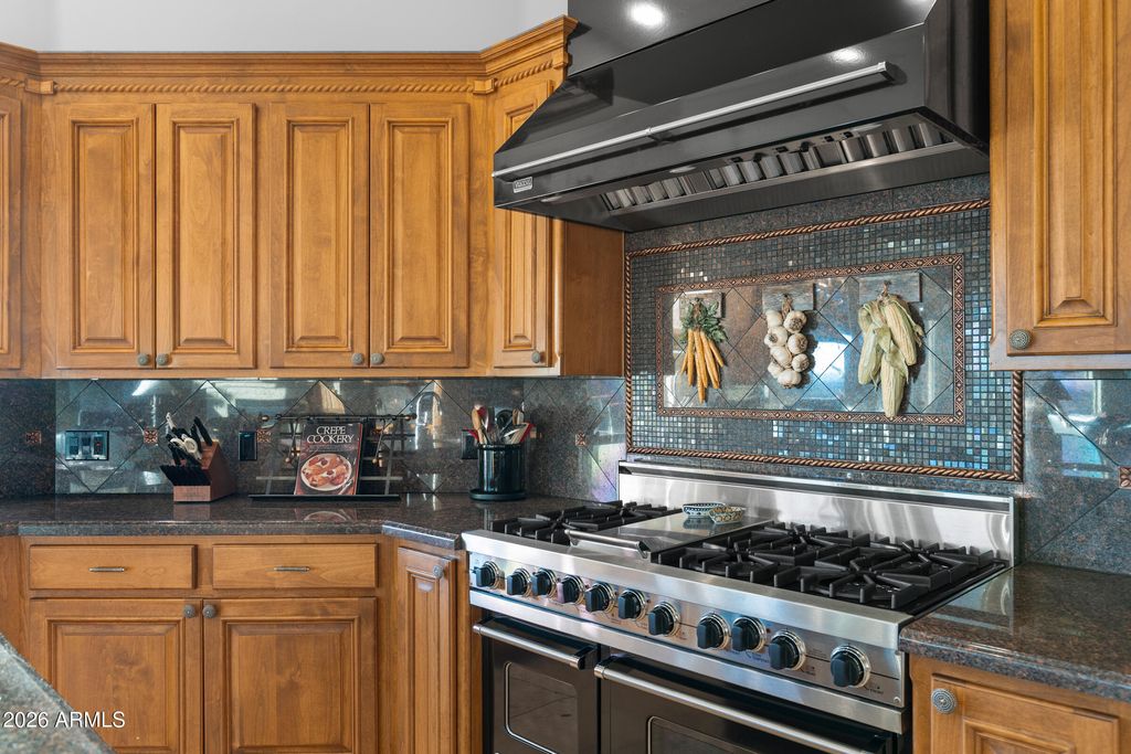 Image 24 of property listing at 1915 E MUIRWOOD Drive, Phoenix, AZ 85048