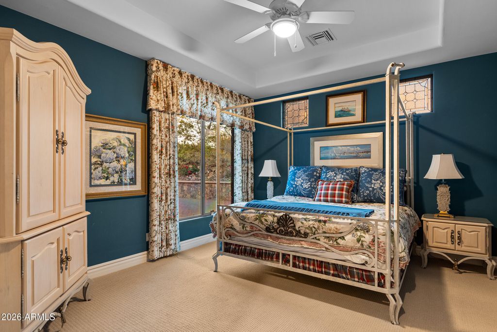 Image 30 of property listing at 1915 E MUIRWOOD Drive, Phoenix, AZ 85048