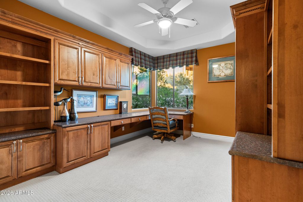 Image 32 of property listing at 1915 E MUIRWOOD Drive, Phoenix, AZ 85048