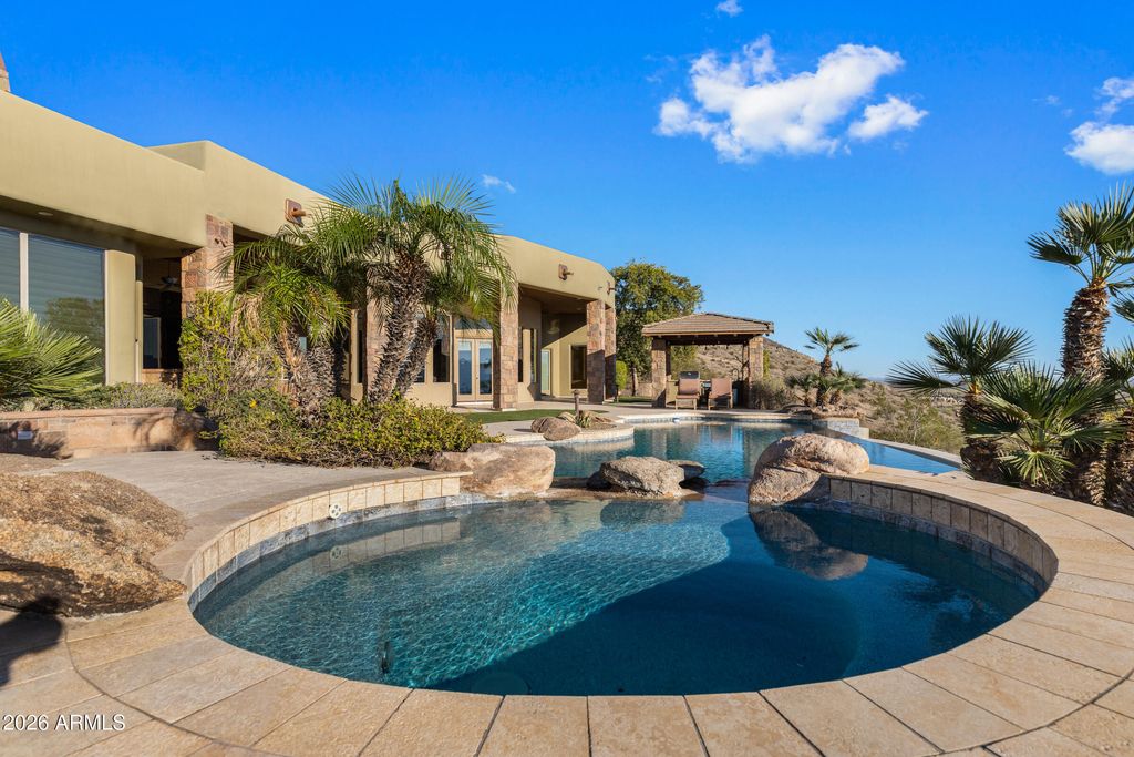 Image 38 of property listing at 1915 E MUIRWOOD Drive, Phoenix, AZ 85048