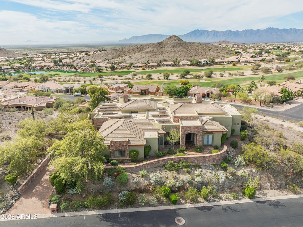 Image 46 of property listing at 1915 E MUIRWOOD Drive, Phoenix, AZ 85048