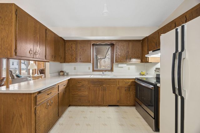 2740 Sherwood Road, Mounds View, MN 55112