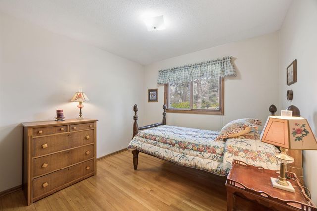 2740 Sherwood Road, Mounds View, MN 55112