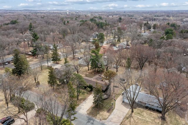 2740 Sherwood Road, Mounds View, MN 55112