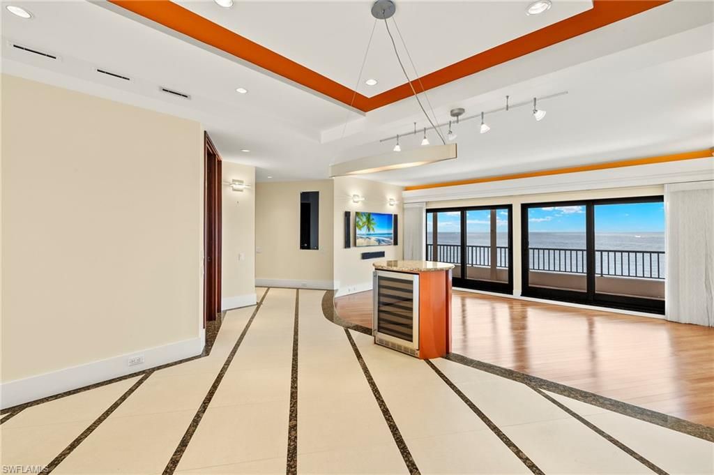 625 La Peninsula BLVD 625, NAPLES, FL 34113 — photo 2