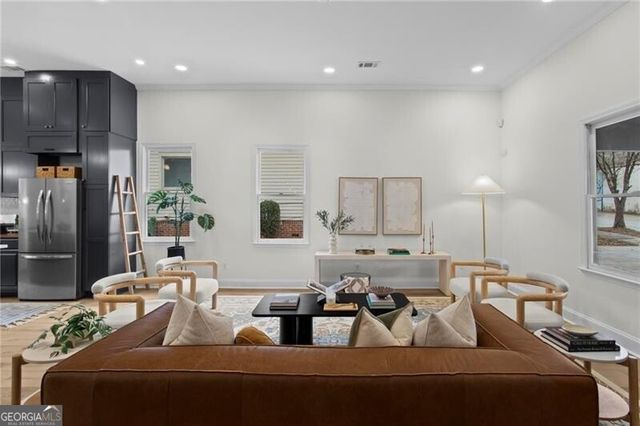 656 Shelton Avenue SW, Atlanta, GA 30310