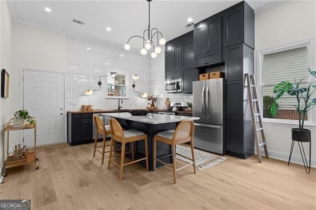 656 Shelton Avenue SW, Atlanta, GA 30310