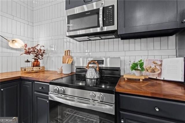 656 Shelton Avenue SW, Atlanta, GA 30310