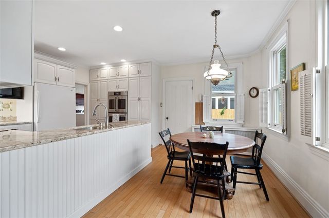 402 Maple Lane, Edgeworth, PA 15143