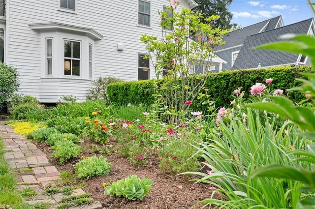 402 Maple Lane, Edgeworth, PA 15143