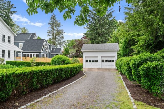 402 Maple Lane, Edgeworth, PA 15143