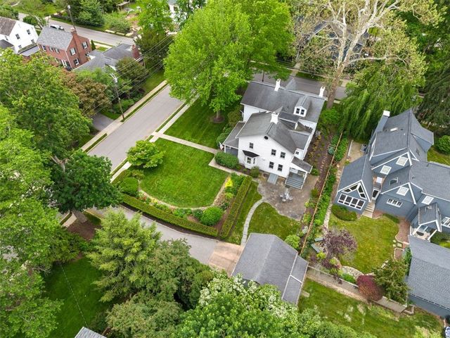 402 Maple Lane, Edgeworth, PA 15143
