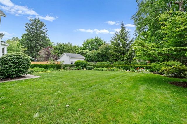 402 Maple Lane, Edgeworth, PA 15143