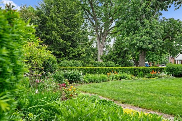 402 Maple Lane, Edgeworth, PA 15143