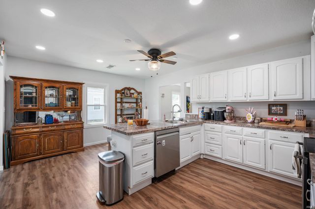 5808 W Jackson Street, Muncie, IN 47304