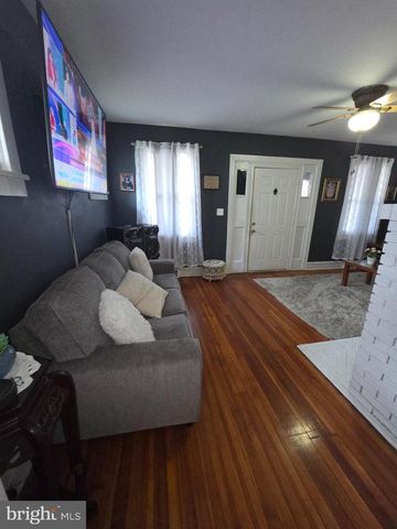 107 POPLAR AVE, Merchantville, NJ 08109