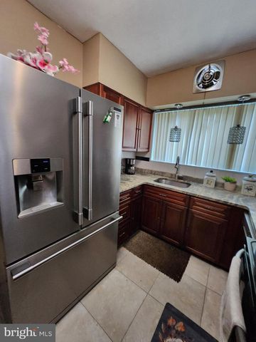 107 POPLAR AVE, Merchantville, NJ 08109