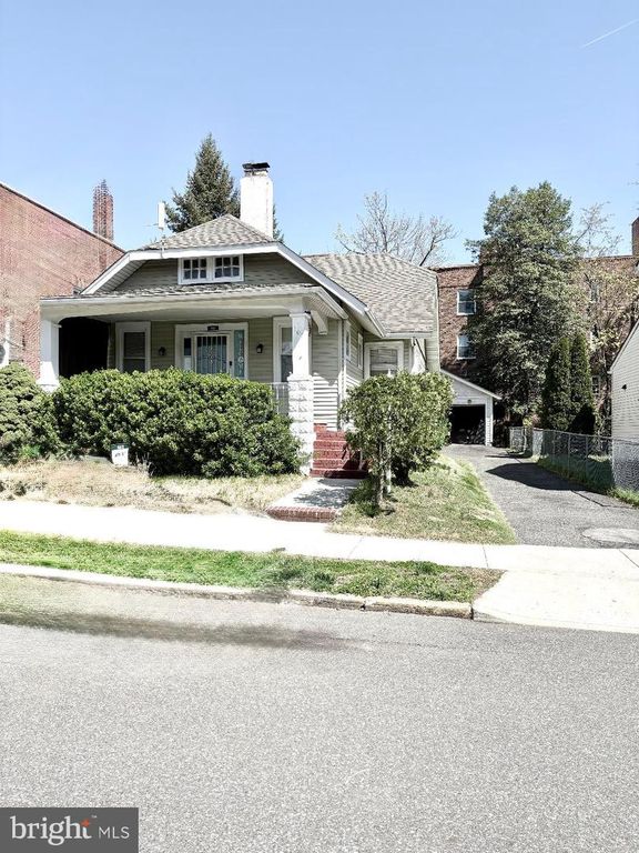 107 POPLAR AVE, Merchantville, NJ 08109