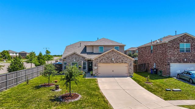 9460 Plum Court, Forney, TX 75126