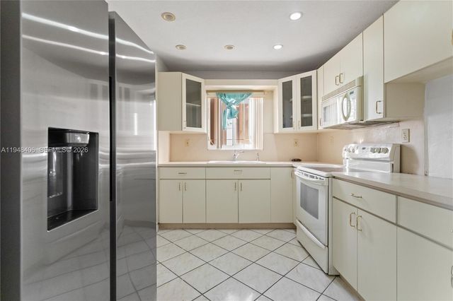 3521 NW 18th Pl, Lauderhill, FL 33311