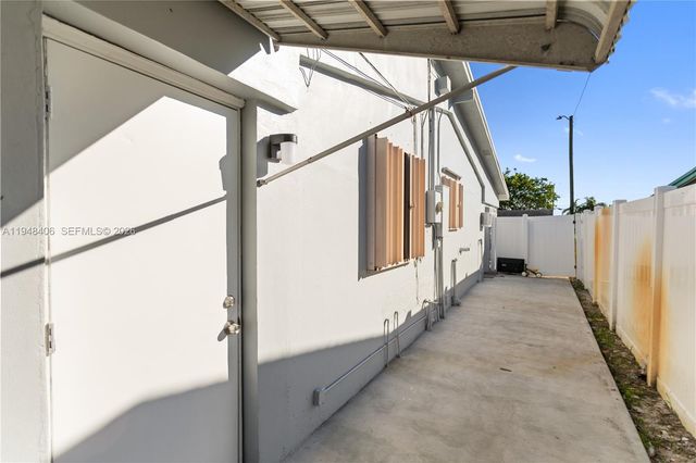 3521 NW 18th Pl, Lauderhill, FL 33311