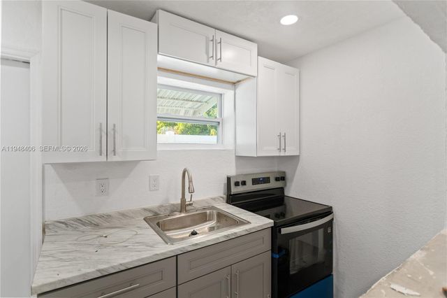 3521 NW 18th Pl, Lauderhill, FL 33311