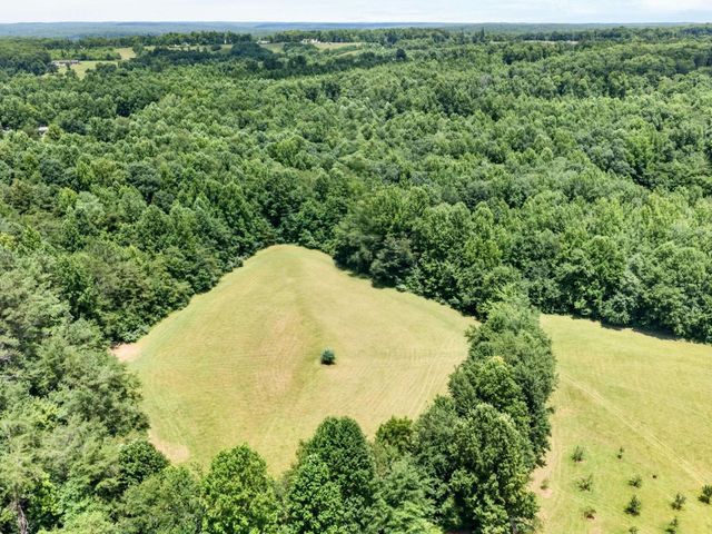 219 Zizka Dr, Sparta, TN 38583
