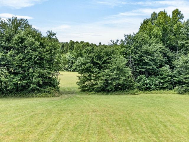 219 Zizka Dr, Sparta, TN 38583