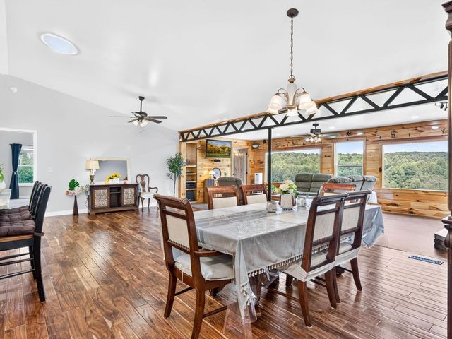 219 Zizka Dr, Sparta, TN 38583