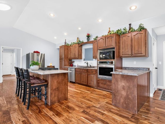 219 Zizka Dr, Sparta, TN 38583