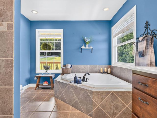 219 Zizka Dr, Sparta, TN 38583